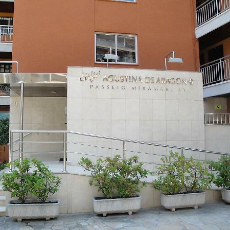 Apartment Augustina De Aragon Salou Bagian luar foto